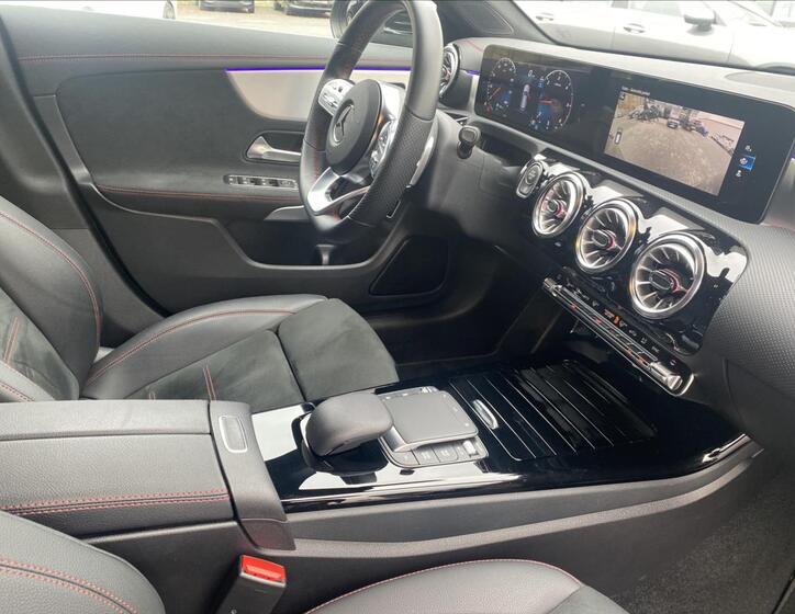 Mercedes-Benz CLA 13