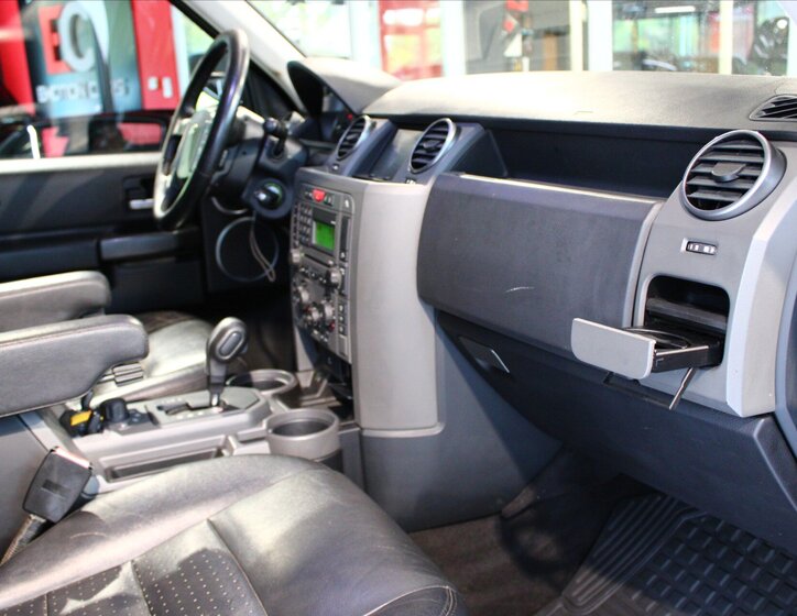 Land Rover Discovery 18