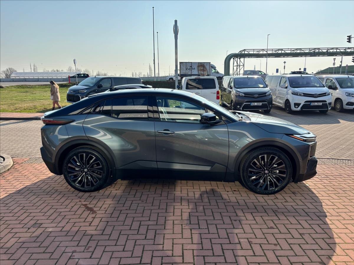 Toyota C-HR SUV / Terénní 0,0 252 kw