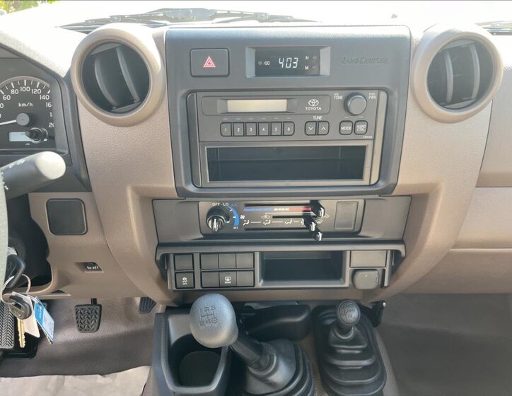 Toyota Land Cruiser 18