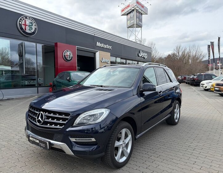 Mercedes-Benz Třídy M SUV / Terénní 3,0 l 190 kw