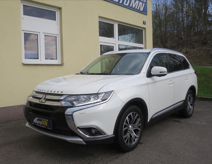 Mitsubishi Outlander SUV / Terénní 2,3 l 110 kw