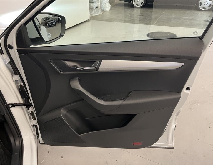 Škoda Karoq SUV / Terénní 1,5 l 110 kw