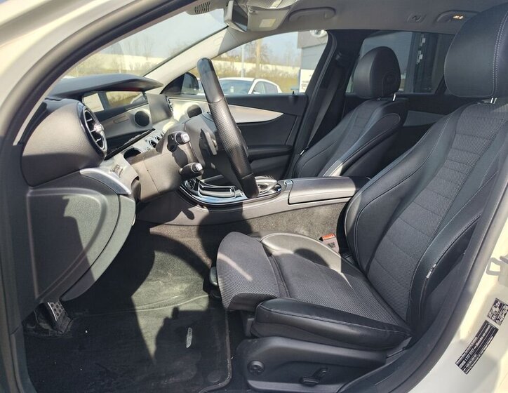 Mercedes-Benz Třídy E Kombi 2,0 l 143 kw