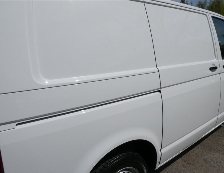 Volkswagen Transporter Skříň 2,0 l 75 kw