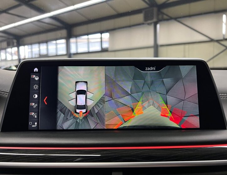 BMW Řada 7 Sedan 3,0 l 294 kw