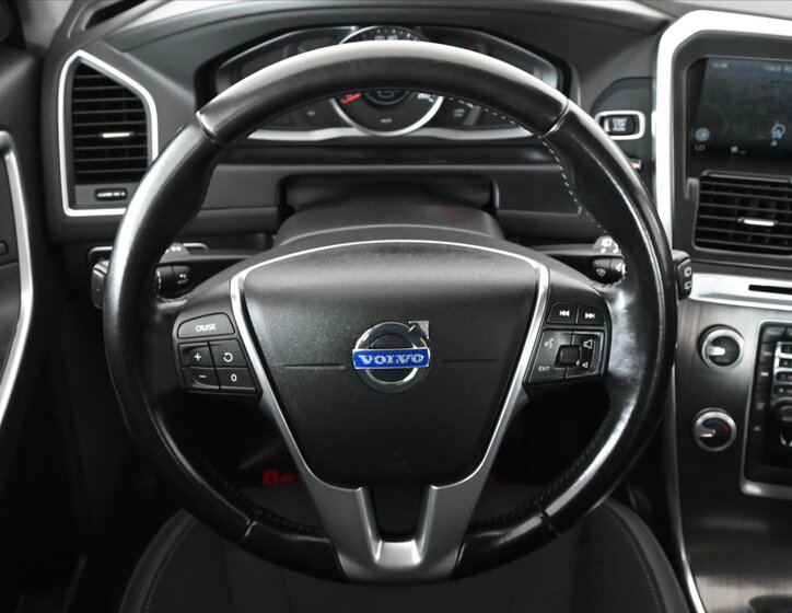 Volvo XC60 SUV / Terénní 2,4 l 133 kw