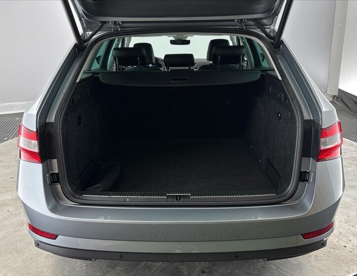 Škoda Superb Kombi 2,0 l 110 kw