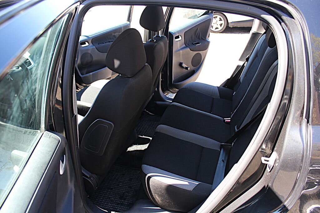 Peugeot 207 Hatchback 1,4 l 70 kw