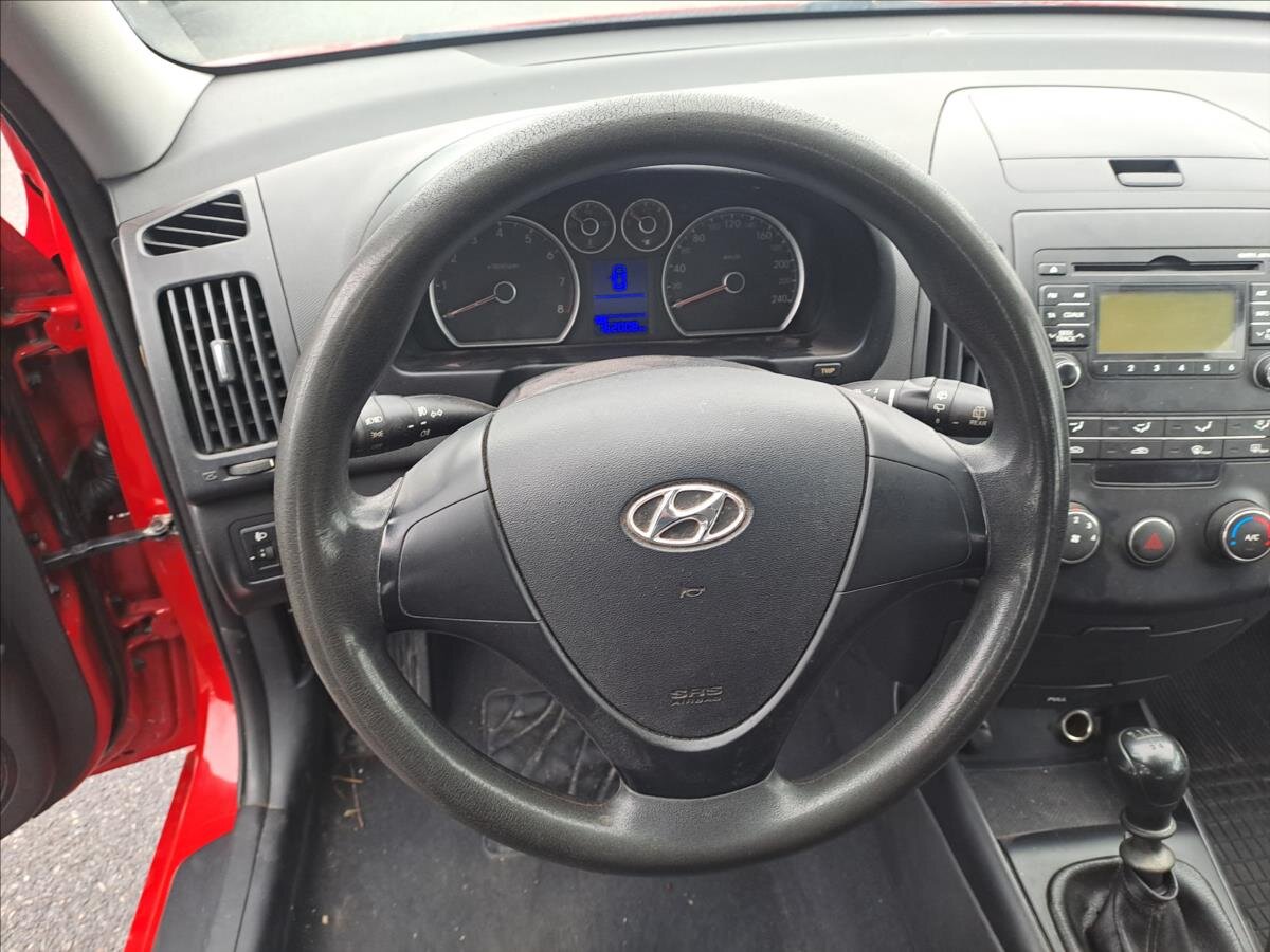 Hyundai i30 Hatchback 1,4 l 80 kw