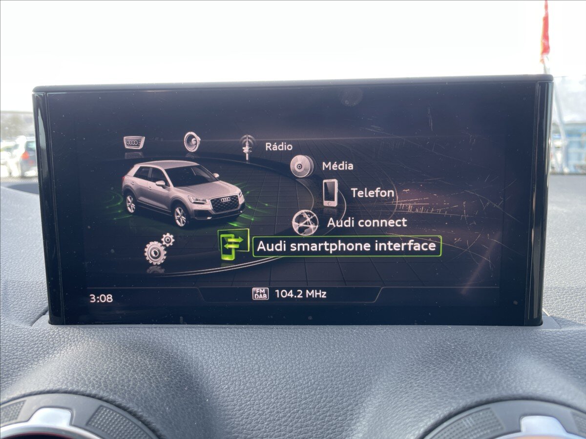 Audi Q2 SUV / Terénní 1,5 l 110 kw