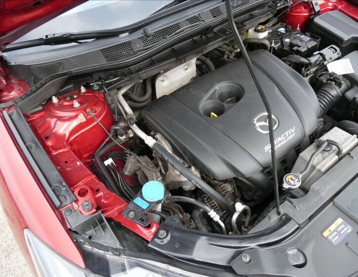 Mazda CX-5 SUV / Terénní 2,0 l 121 kw