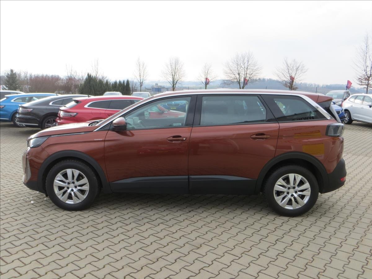 Peugeot 5008 MPV 1,2 l 96 kw