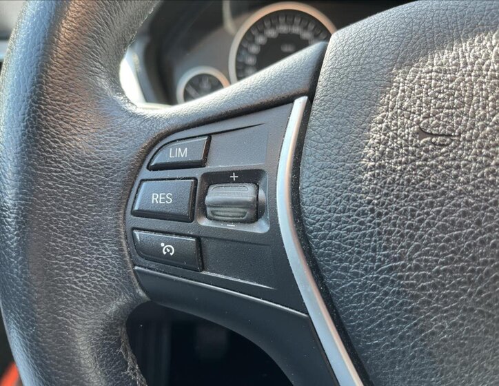 BMW Řada 3 Sedan / Limuzína 2,0 l 135 kw