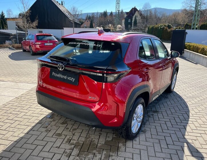 Toyota Yaris Cross SUV / Terénní 1,5 l 68 kw