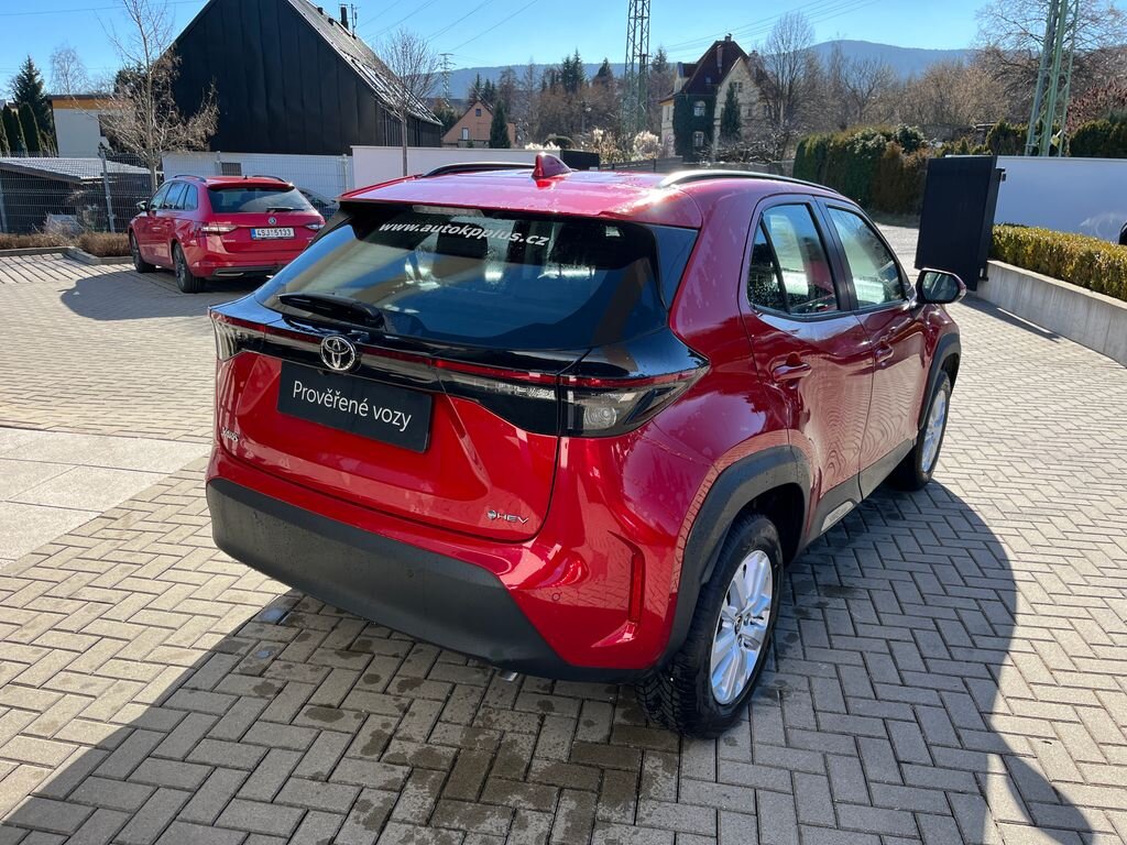 Toyota Yaris Cross SUV / Terénní 1,5 l 68 kw
