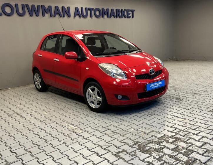 Toyota Yaris 11