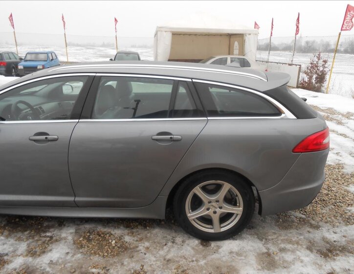Jaguar XF Kombi 2,2 l 147 kw