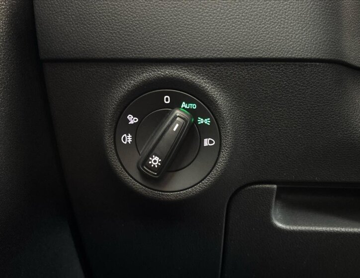 Škoda Karoq SUV / Terénní 1,5 l 110 kw