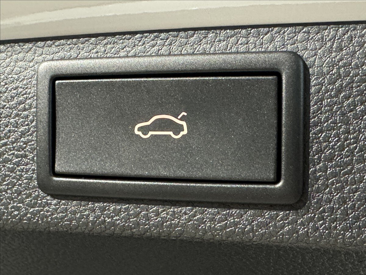 Škoda Karoq SUV 2,0 l 110 kw