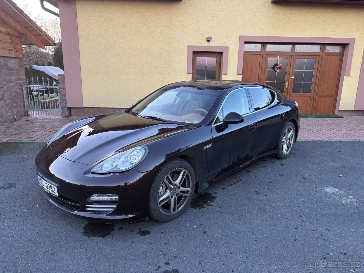Porsche Panamera Sedan / Limuzína 0,0 294 kw