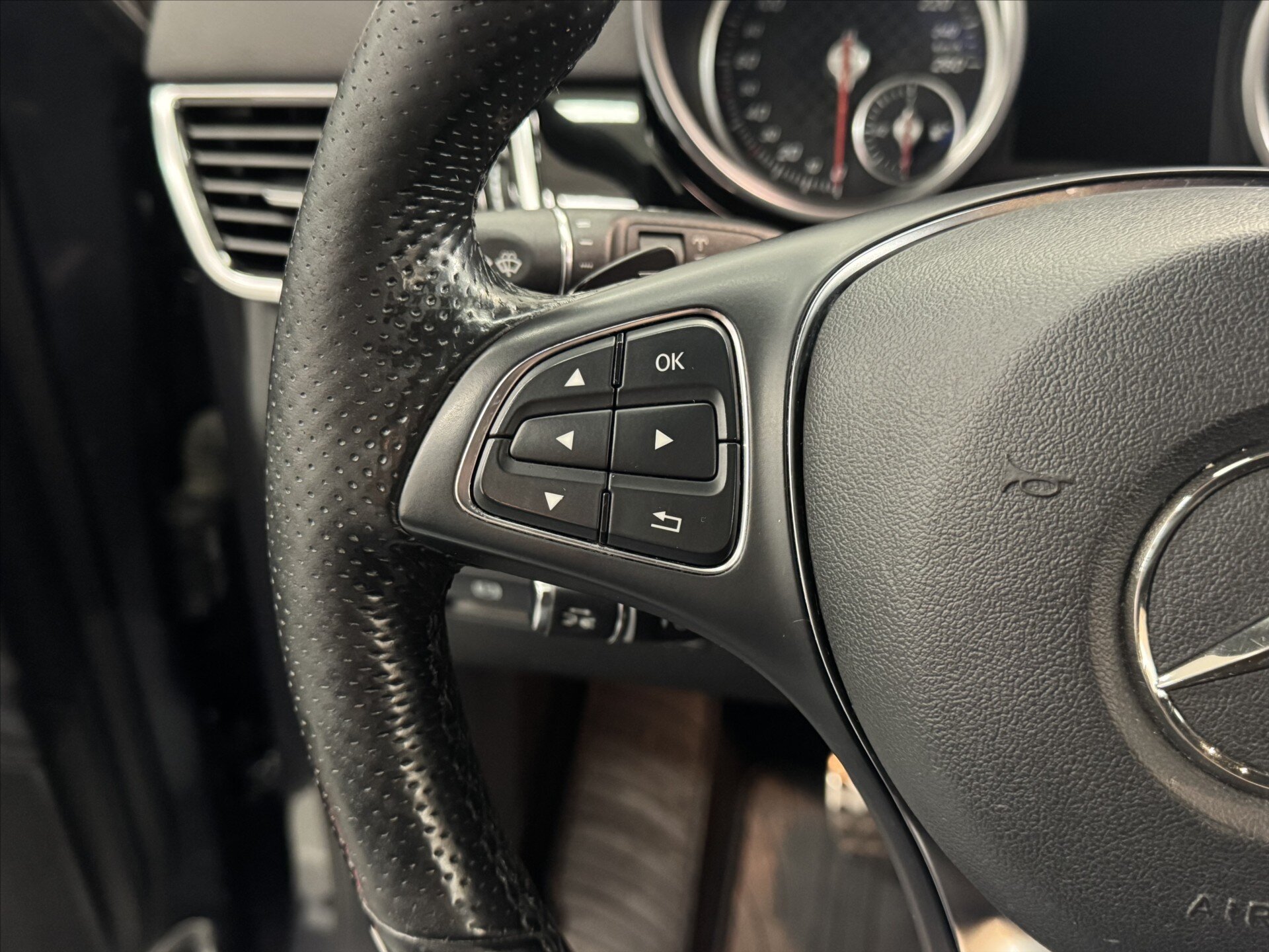 Mercedes-Benz GLE SUV 3,0 l 270 kw