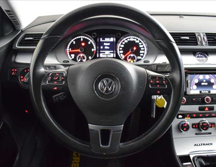 Volkswagen Passat Kombi 2,0 l 103 kw