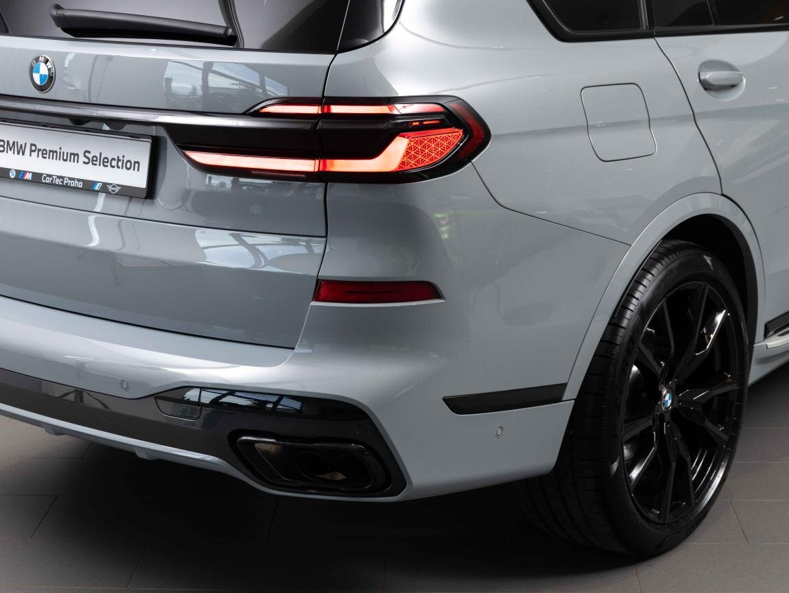BMW X7 SUV / Terénní 3,0 l 280 kw