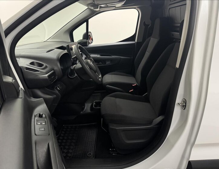 Opel Combo Skříň 1,5 l 75 kw