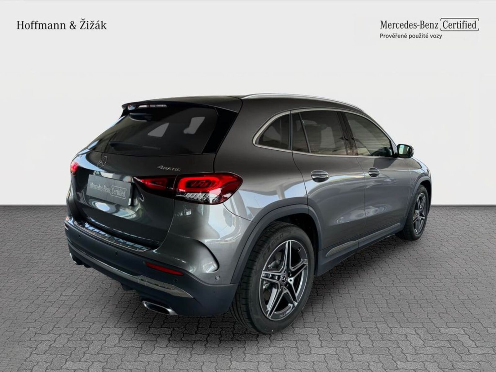 Mercedes-Benz GLA 4