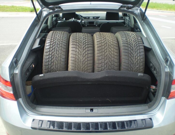 Škoda Superb Sedan 1,4 l 110 kw