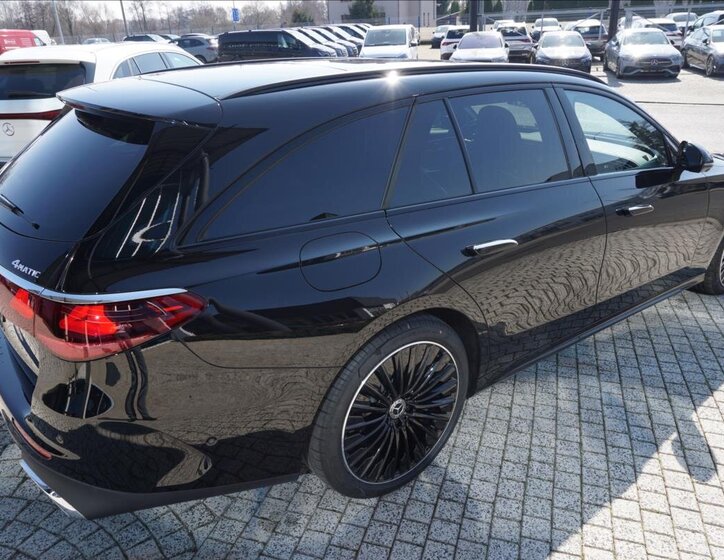 Mercedes-Benz Třídy E 6