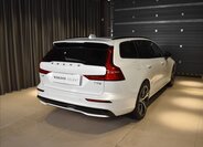 Volvo V60 Kombi 2,0 l 228 kw
