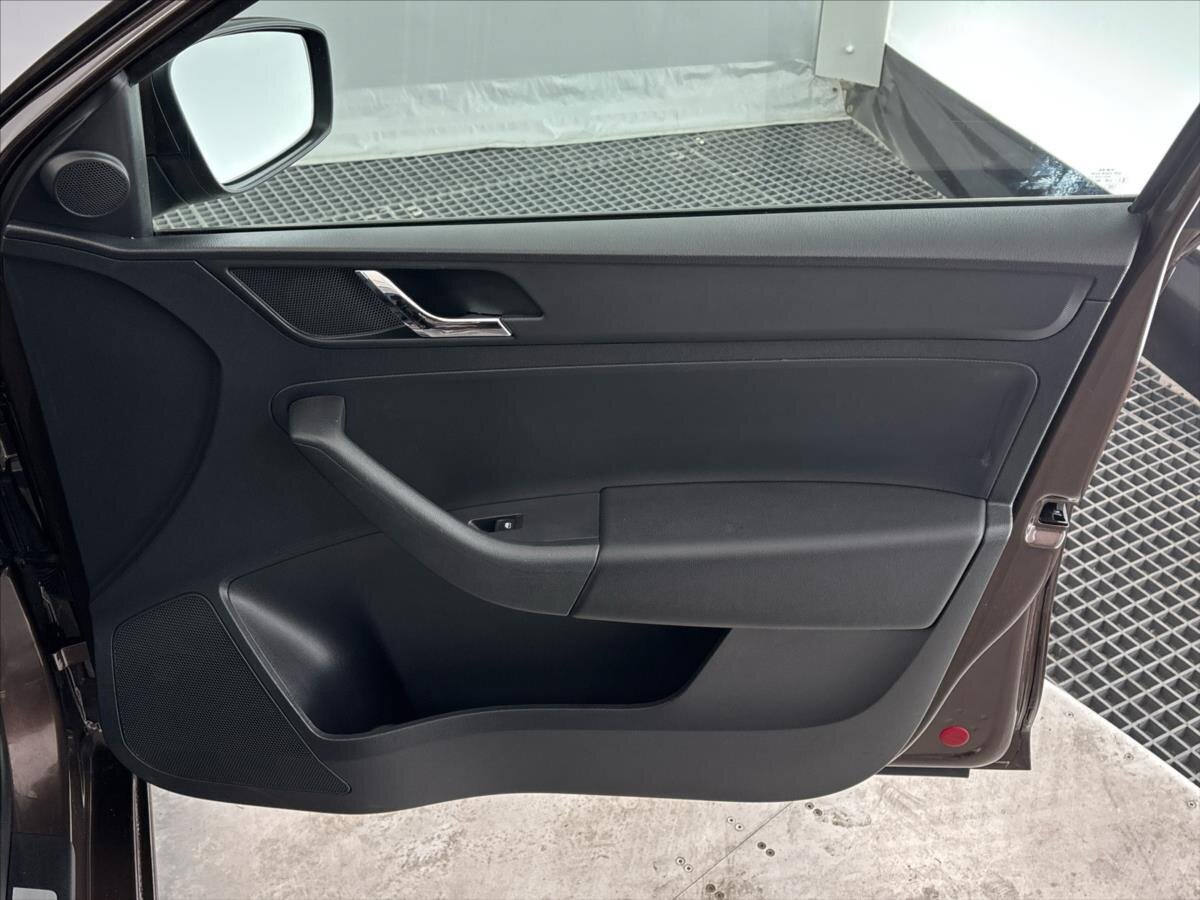 Škoda Rapid Liftback 1,2 l 81 kw