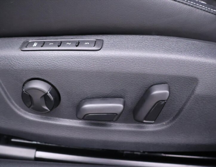 Škoda Superb Liftback 2,0 l 147 kw