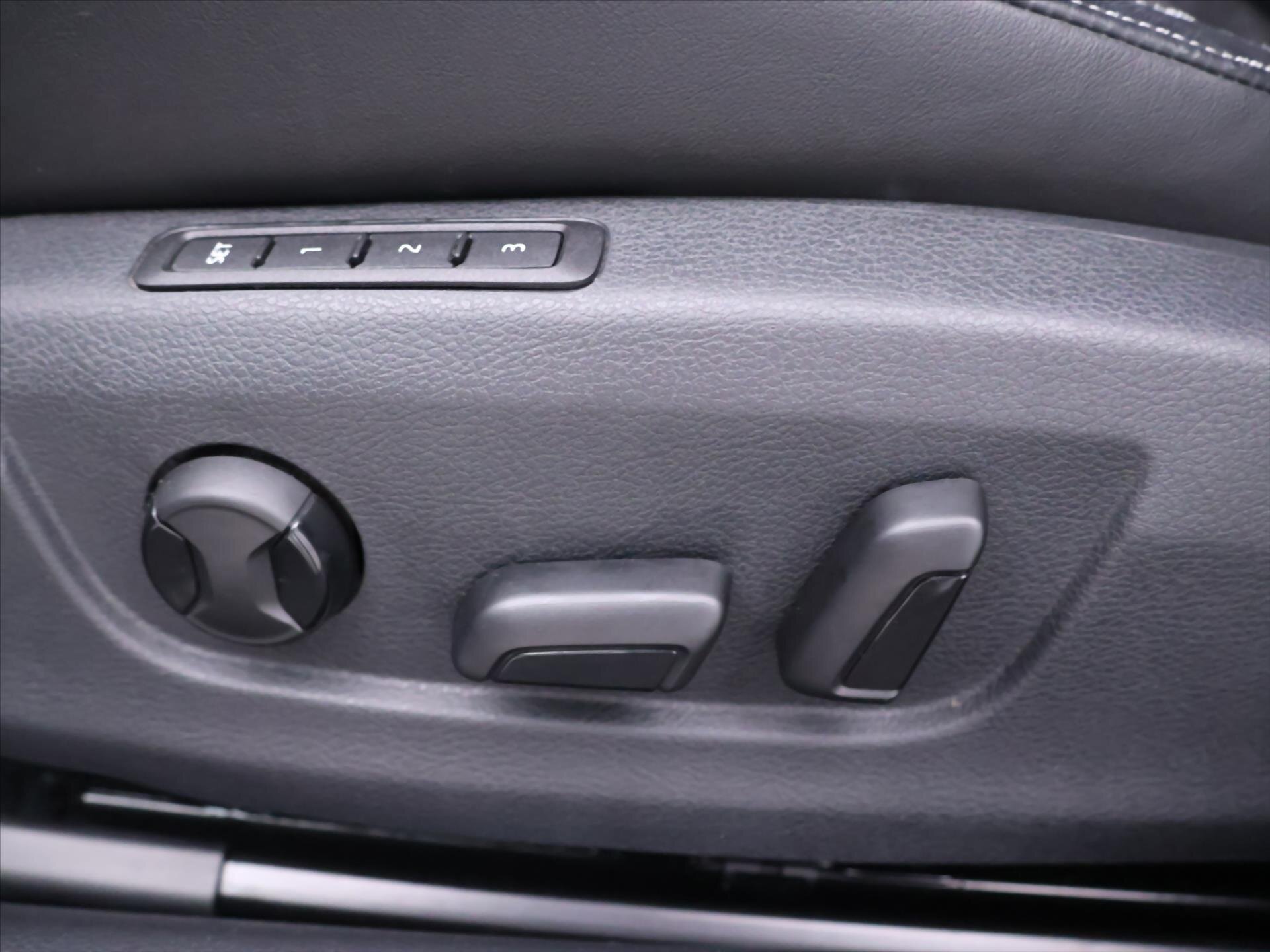 Škoda Superb Liftback 2,0 l 147 kw