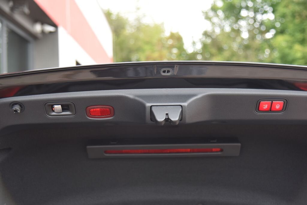 Mercedes-Benz CLS Sedan 3,0 l 320 kw