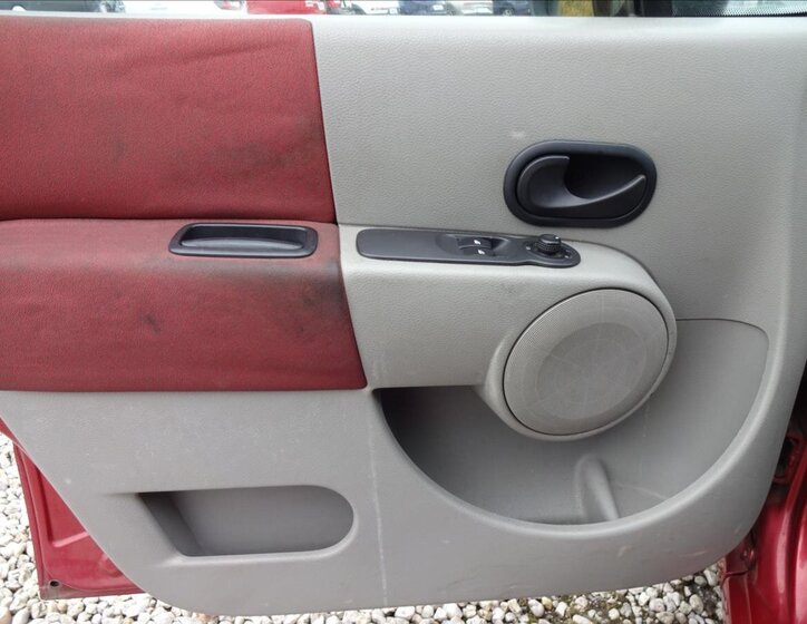 Renault Modus Kombi 1,1 l 55 kw