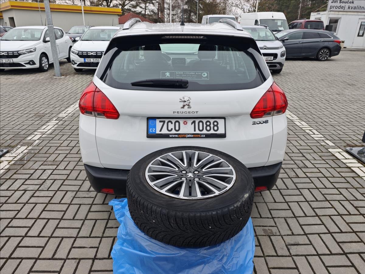 Peugeot 2008 SUV / Terénní 1,2 l 60 kw