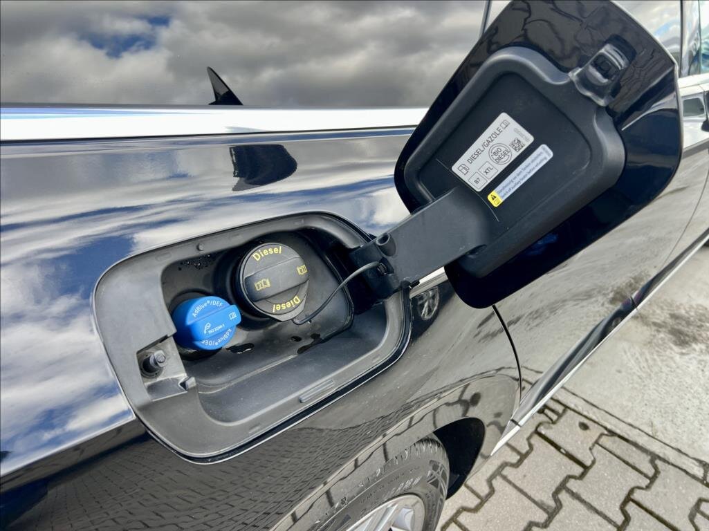 Volkswagen Arteon Kombi 2,0 l 147 kw