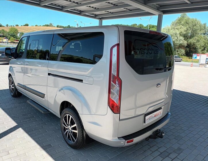 Ford Tourneo Custom VAN / Minibus 2,0 l 96 kw