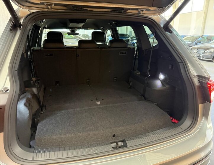 Volkswagen Tiguan Allspace SUV 2,0 l 180 kw