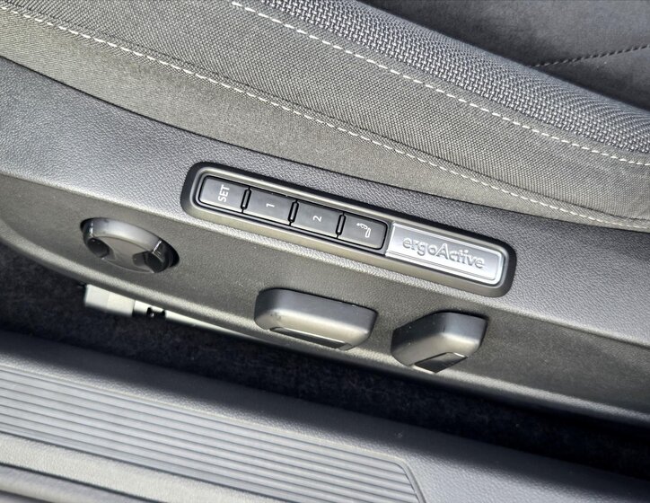 Volkswagen Golf Kombi 1,5 l 110 kw