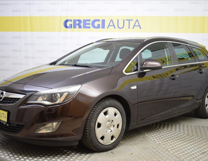 Opel Astra Kombi 2,0 l 121 kw