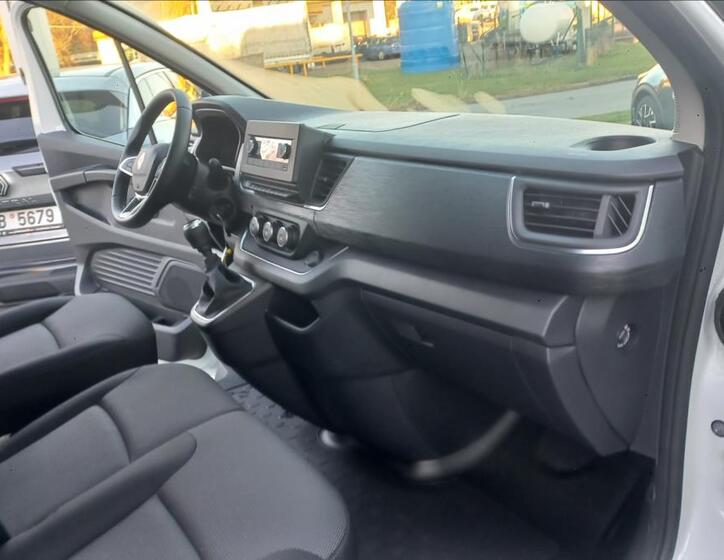Renault Trafic 9