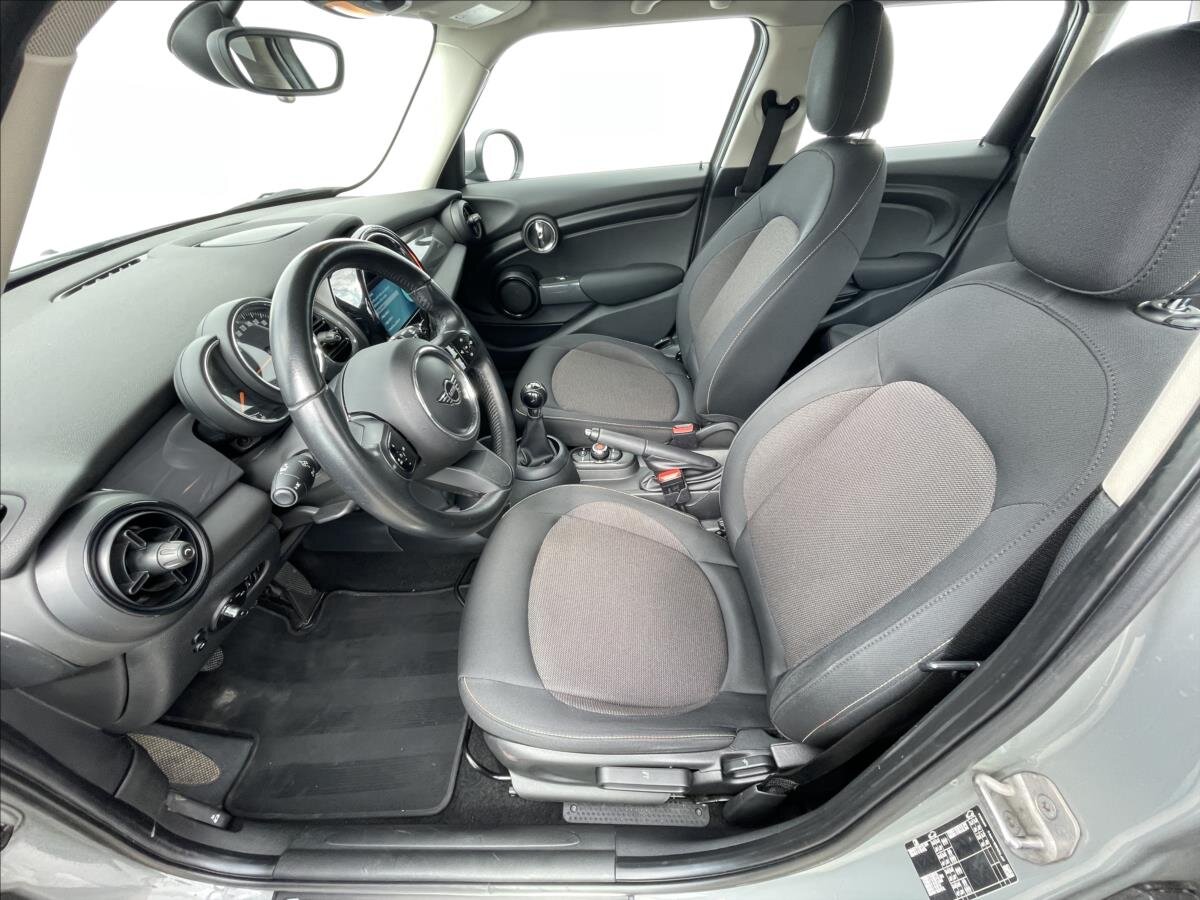 Mini Cooper Hatchback 1,5 l 100 kw