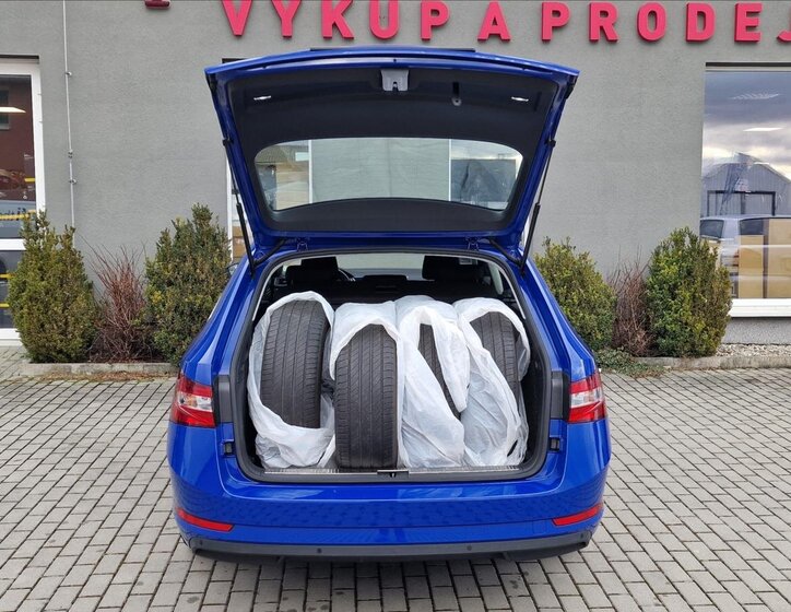 Škoda Superb Kombi 1,5 l 110 kw