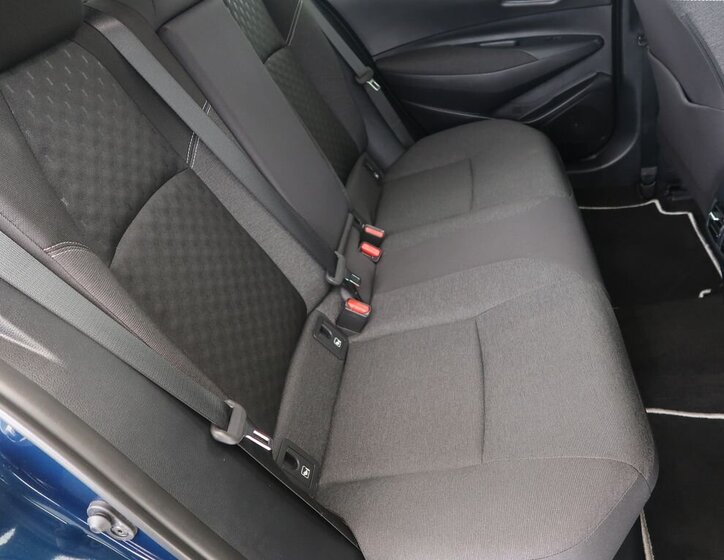 Toyota Corolla Sedan / Limuzína 1,8 l 72 kw