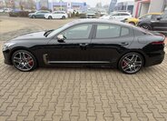 KIA Stinger Hatchback 3,3 l 269 kw