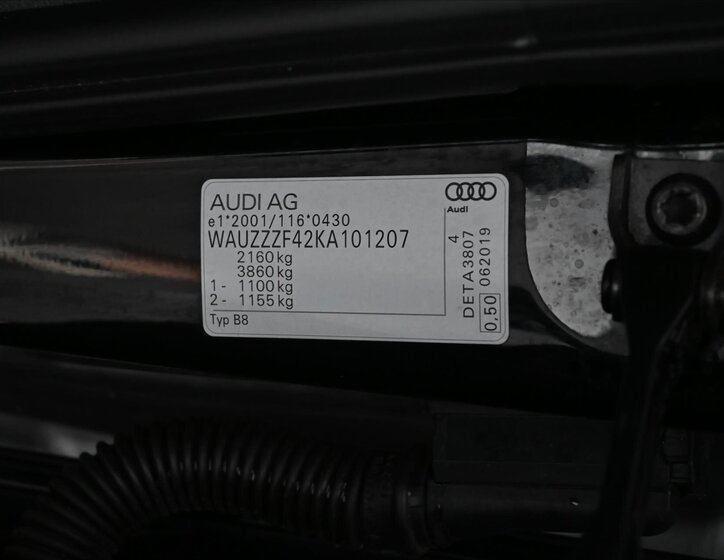 Audi A4 Kombi 2,0 l 140 kw